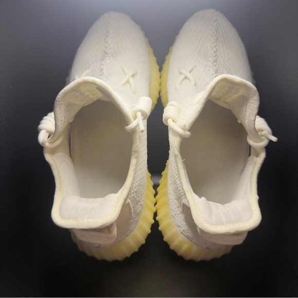 adidas Cream Yeezy Boost 350 V2 - Picture 6 of 11